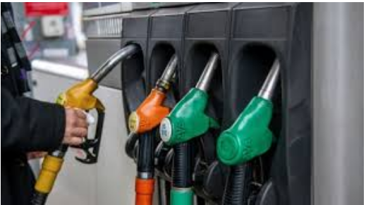  🚨 Vigilance sur les arnaques à la pompe à essence🚨⚠️ ou comment votre générosité peut vous couter très cher!!📢